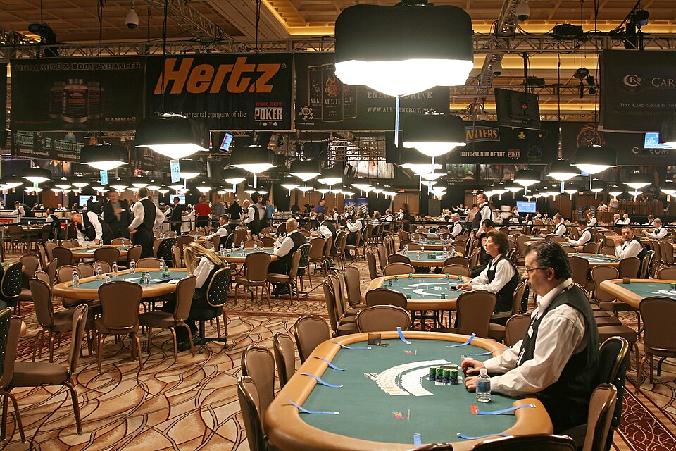 WSOP主赛赛制介绍 - WSOP主赛制全解析：从买入到冠军之路的完整指南